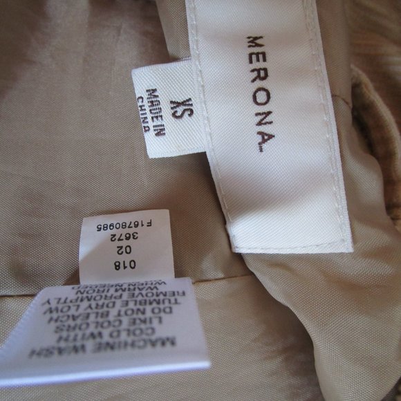 Tan corduroy jacket, light coat, Merona XS, with two buttons, belt and pockets - Picture 5 of 14